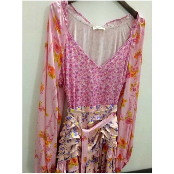 Boho Floral print Tiered Ruffle Hem Balloon Sleeve Belted Dress - Picture 9 of 10